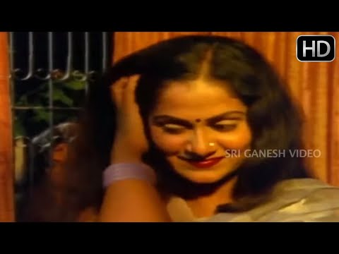 Lady peeps in the window | Premada Uyyale | Kannada Movie Love Scenes