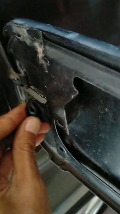 Bagaimana memperbaiki tutup pintu mobil Avanza yang tidak bisa di buka ?