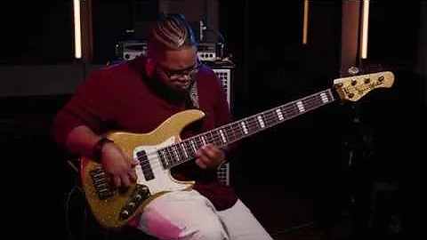 Amazing Grace Gospel Bass Solo Medley featuring Ke...