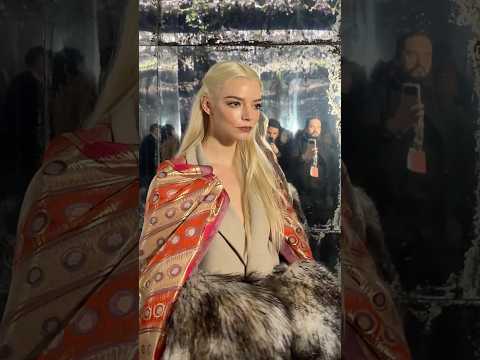 Anya Taylor-Joy arrives at the Spring Summer 2026 #DiorCouture show