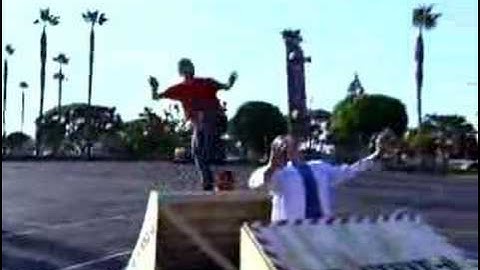 Docteur Steve-O intro