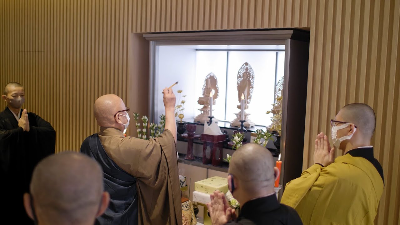 Consecrating a new Buddha Statue and opening a new indoor temple grave [Banshōji, part 3]