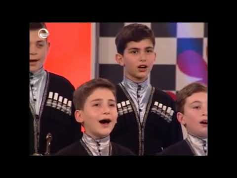 საქართველოს ჰიმნი პატარა თეკლას შესრულებით