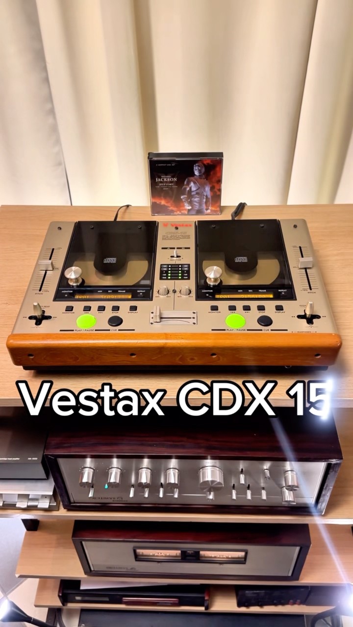 Professional Dual CD Player from the '90s - Vestax CDX 15 #shorts