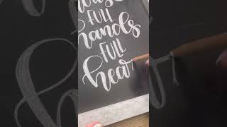 DIY Chalkboard lettering hack #chalkart #diy #chalkboard #handlettering #calligraphy