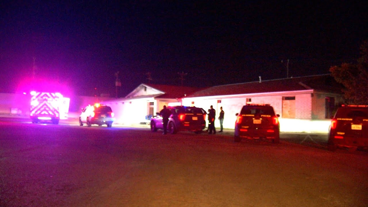 Woman in critical condition after being shot on Northwest Side - YouTube