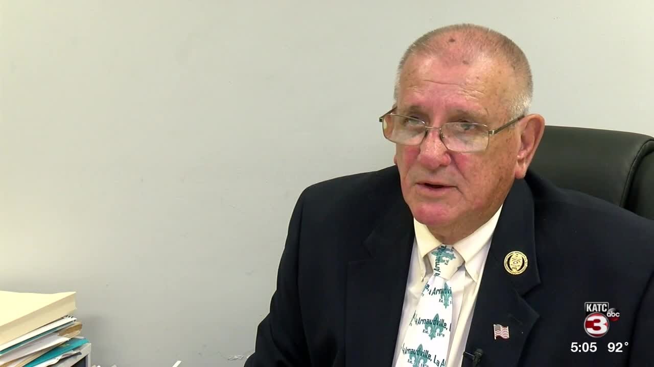 Recall efforts underway against Arnaudville Police Chief YouTube