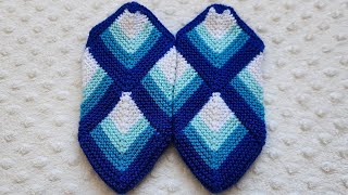 Çok Güzel Iki Şiş Dikişsiz Çeyizlik Patik Modeli