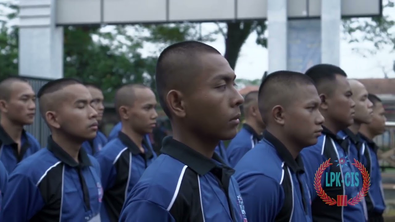 SISWA SISWI LPK CIS LANGSUNG DILATIH SAMA TNI ANGKATAN DARAT!