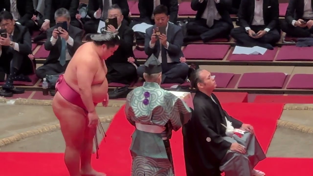 小錦　断髪式　切り抜き新聞 小錦断髪式