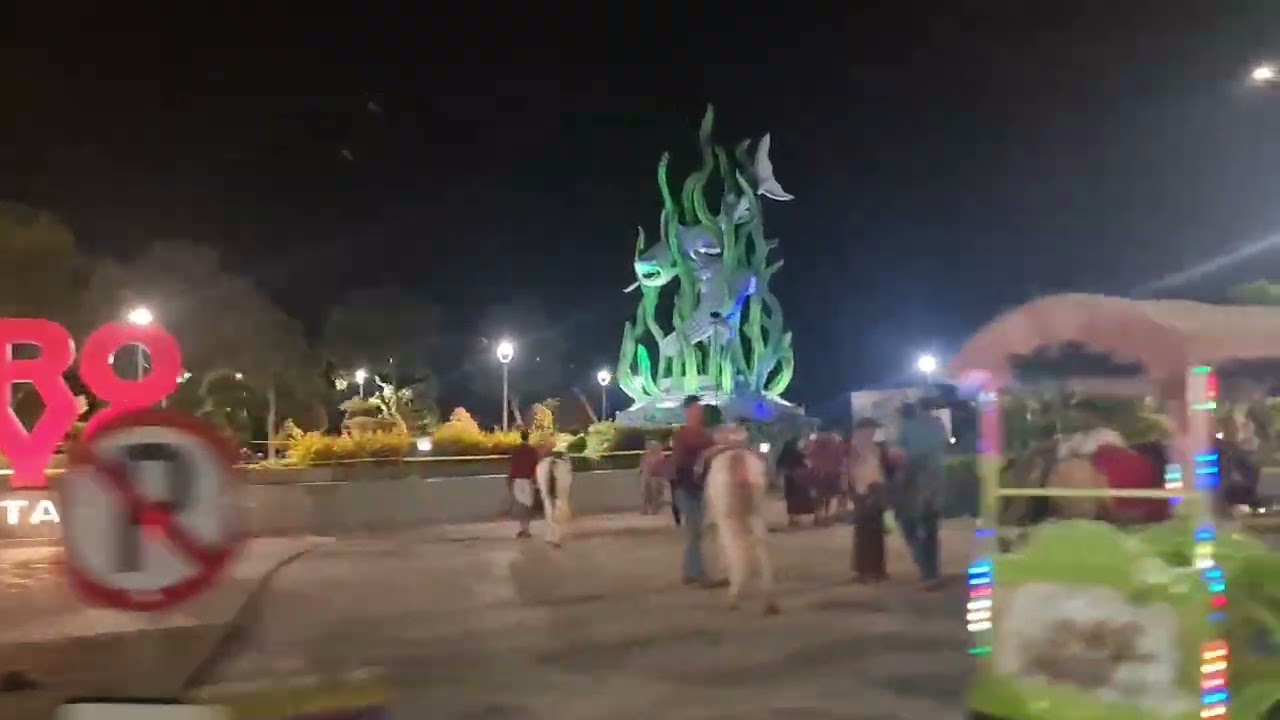 Jalan jalan ke pantai genjeran sby malam hari