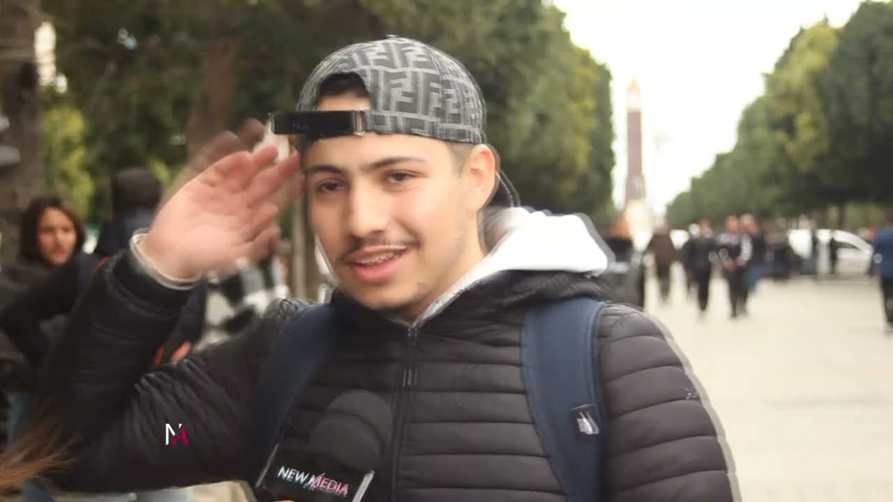 🇩🇿 جزائري أدرس في بريطانيا  منذ 7 أشهر في تونس .. كنت في عودة لبلدي عبر تونس تم منعي  بسبب التلقيح