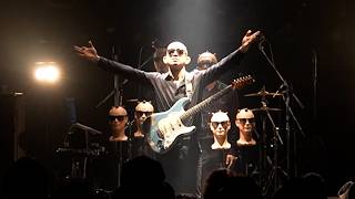 Interlude : The Bridge of Love [Live]