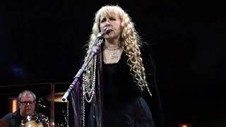 Celebrity Stevie Nicks – “Fall From Grace” – United Center, Chicago, IL – 06/23/23 Net Worth