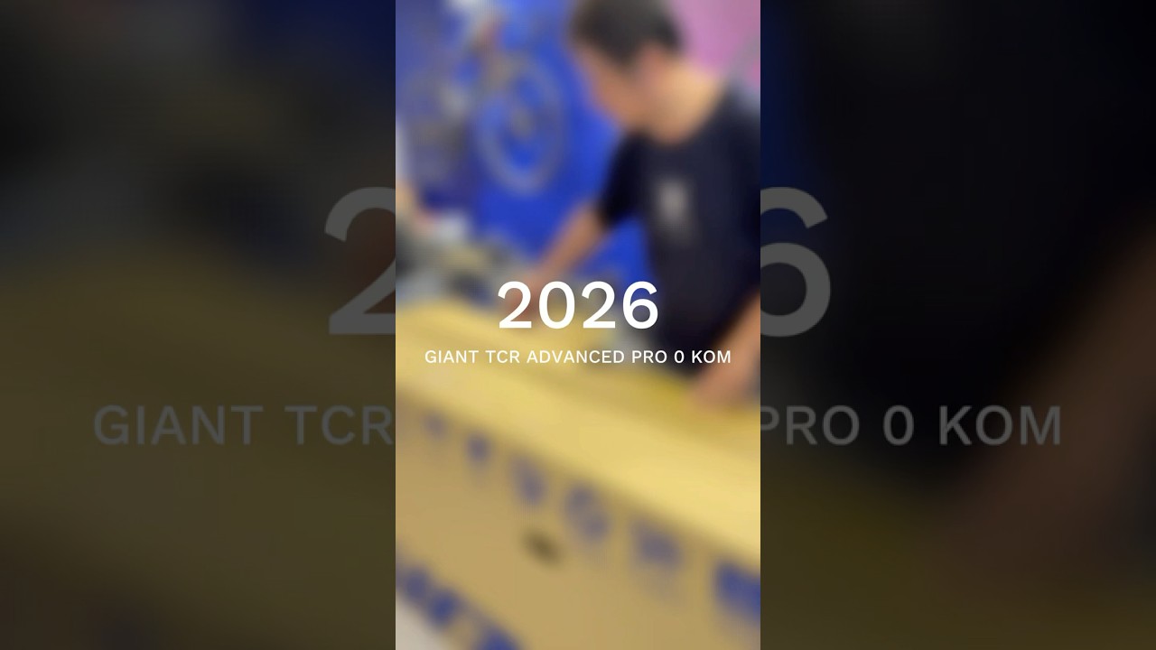 2026 GIANT TCR ADVANCED PRO 0 KOM，10萬以上最熱銷的TCR，用極高的性價比來橫掃市場，歡迎留言詢問 