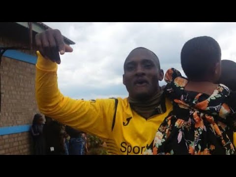 TAZAMA MASHABIKI WA YANGA WILAYANI MBINGA WALICHO FANYA 