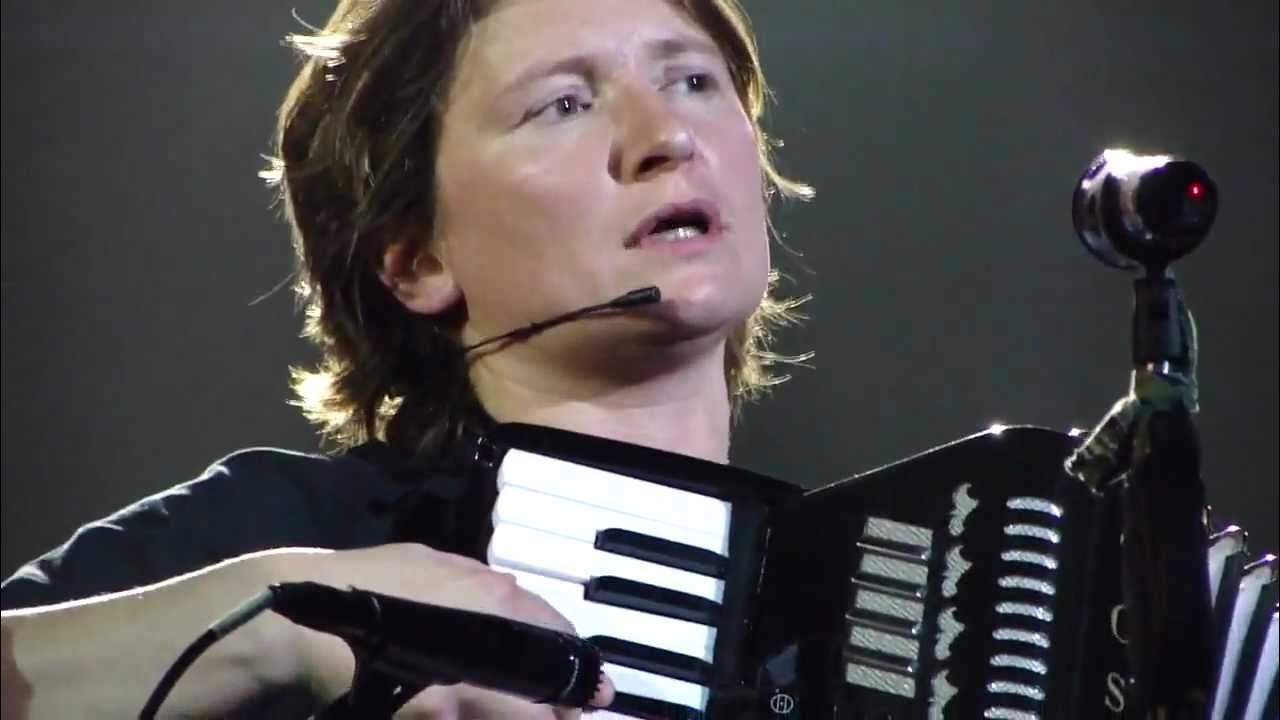 Со мной не просто арбенина прости невыносимо. Мотофозо арбенина. арбенина баян. цыганский блюз арбенина.