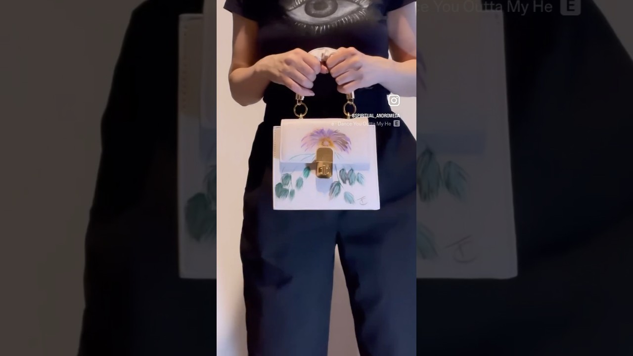 Mini bag con tracolla dipinta a mano# tendenza 