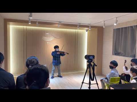 스즈키 1권 고섹 가보트 (Gossec Gavotte) “1st concert” - Kids Beginner Violinist - 12 weeks progress
