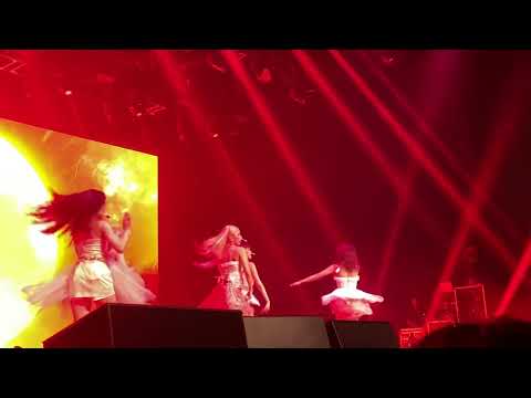 (G)-Idle Moon Fancam 20220730 Dallas 2022 (G)-Idle World Tour Just Me ( )I-Dle