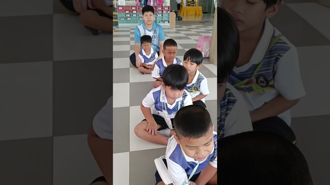 ฝึกสมาธิ ยามเช้า โรงเรียนสาธิตมหาวิทยาลัยราชภัฏบุรีรัมย์