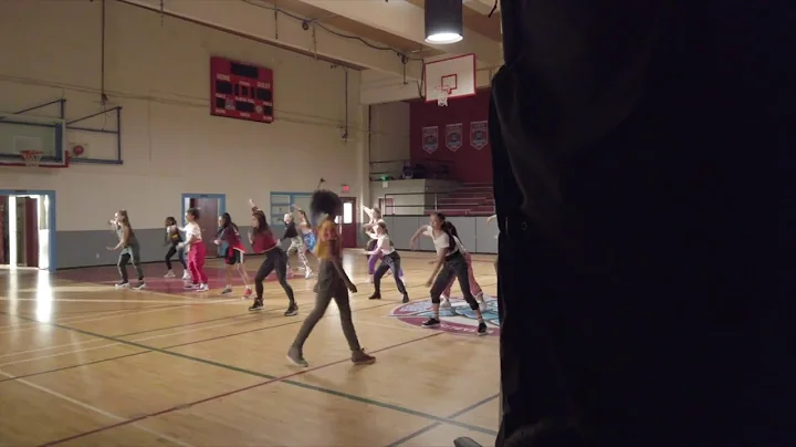 Julie and the Phantoms BTS | Julie and Flynn Dancing