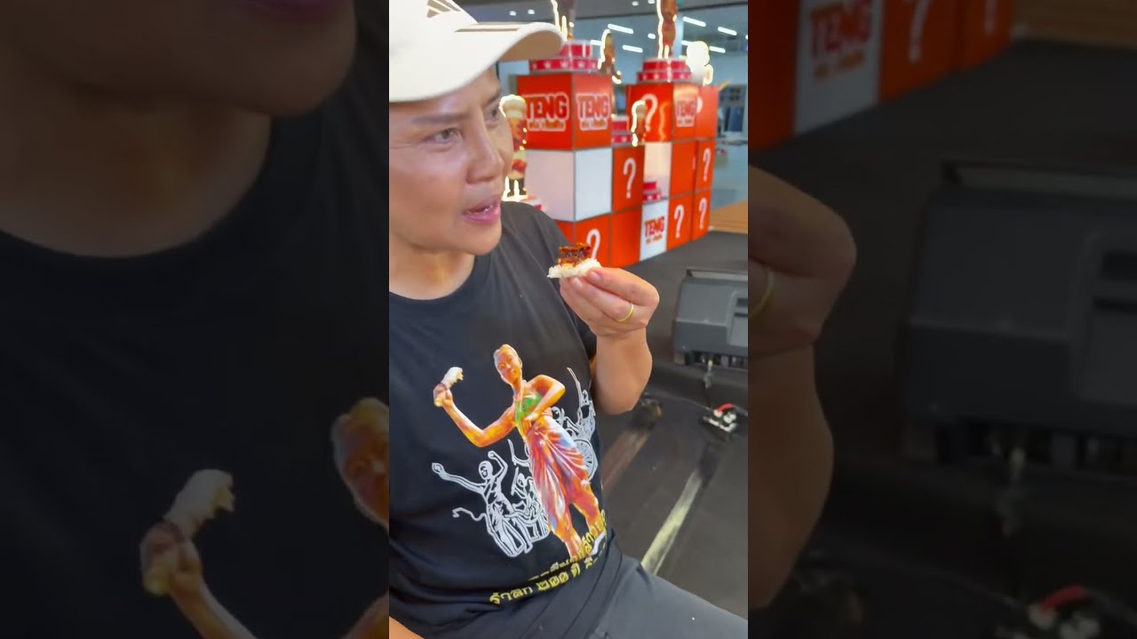 ลูกค้าเริ่มน้อยแม่ค้าเลยขอกินของแซบนิดนึง😋😋