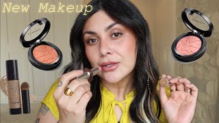 Testing Out New Makeup: MAC Blushes, Prada Glow Oil Stick, Chanel Water Complexion (new 2 me)