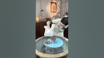 Use the color scheme mix with water to have the forest and the sky for made a beautiful bag