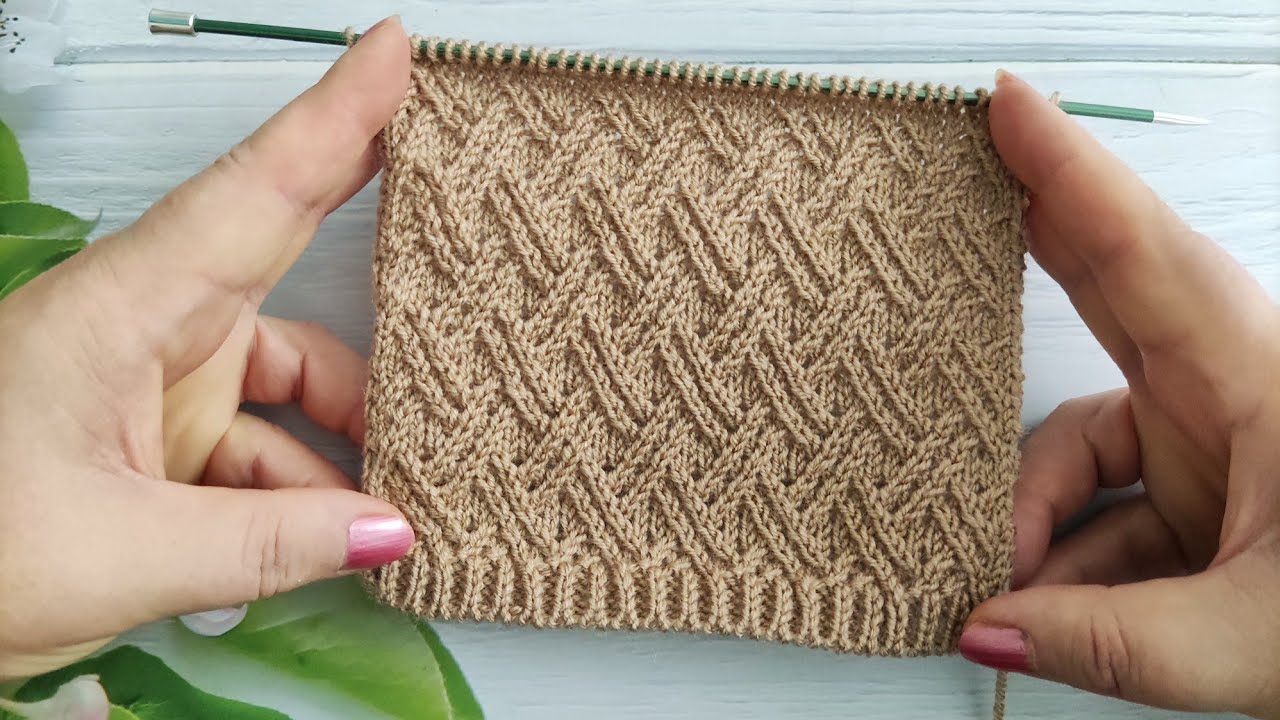 Twisted Knit Stitches| Strickmuster mit verkreuzte Maschen| Punto Incrociato| Point de Tricot Croisé