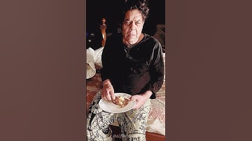 Dharmendra Spotted Eating 