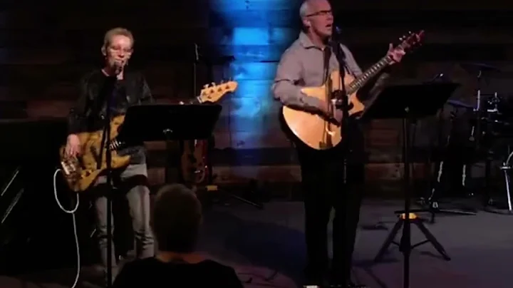 Gwens funeral - Lisa VanFossen & Chris Reinhardt