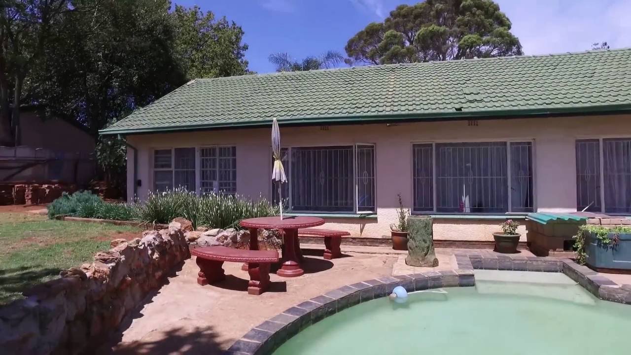 3 Bedroom House for sale in Gauteng East Rand Kempton Park Rhodesfield 8 Daniel