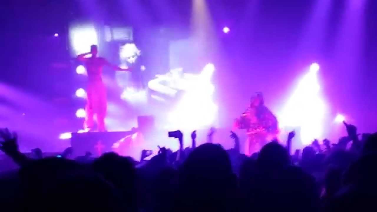 Die Antwoord - Raging Zef Boner/ Rich Bitch (LIVE at Echostage in D.C ...