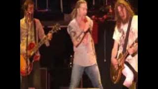 Guns N' Roses live in 2006 with Izzy Stradlin performed Nightrain