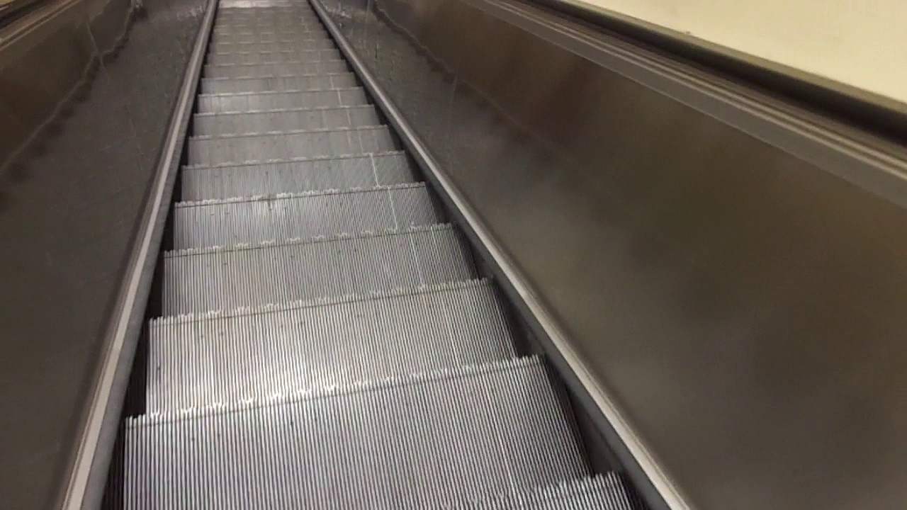 Boscov's Voorhees Town Center Voorhees Township, New Jersey (Haughton Escalators) YouTube