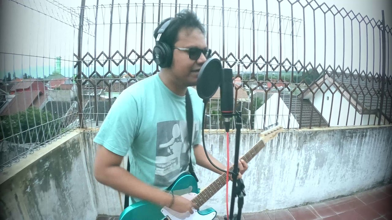 THMSN - False Face (Live)