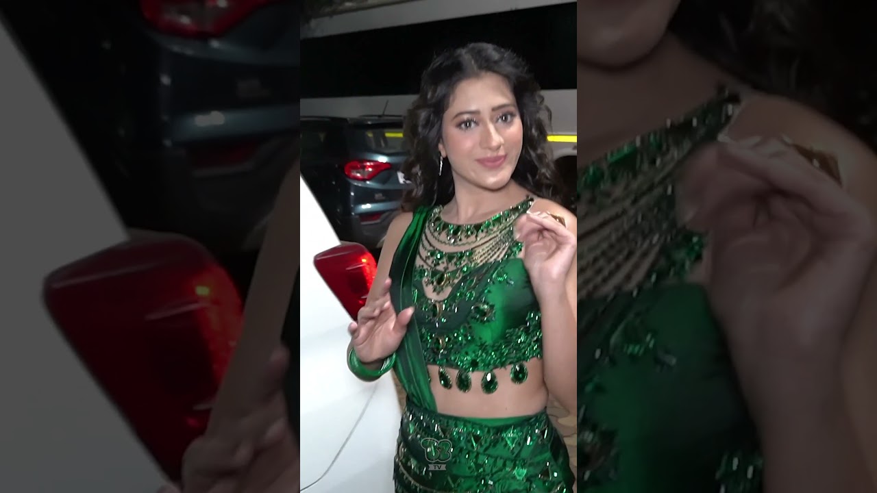 Embracing tradition in every shade of green. 🌿✨#hibanawab #reelsviral #bollywood