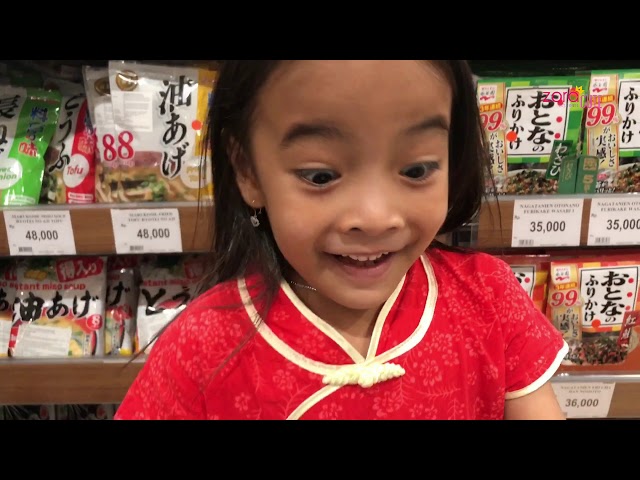 Zara Cute belanja Jajanan Jepang di Supermarket AEON Mall | Lucu Lucu Enak Enak class=