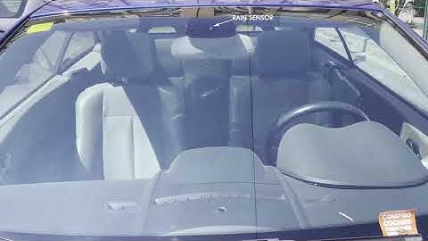 7701477205 RENAULT MEGANE CC WINDSCREEN WITH RAIN SENSOR BRACKET