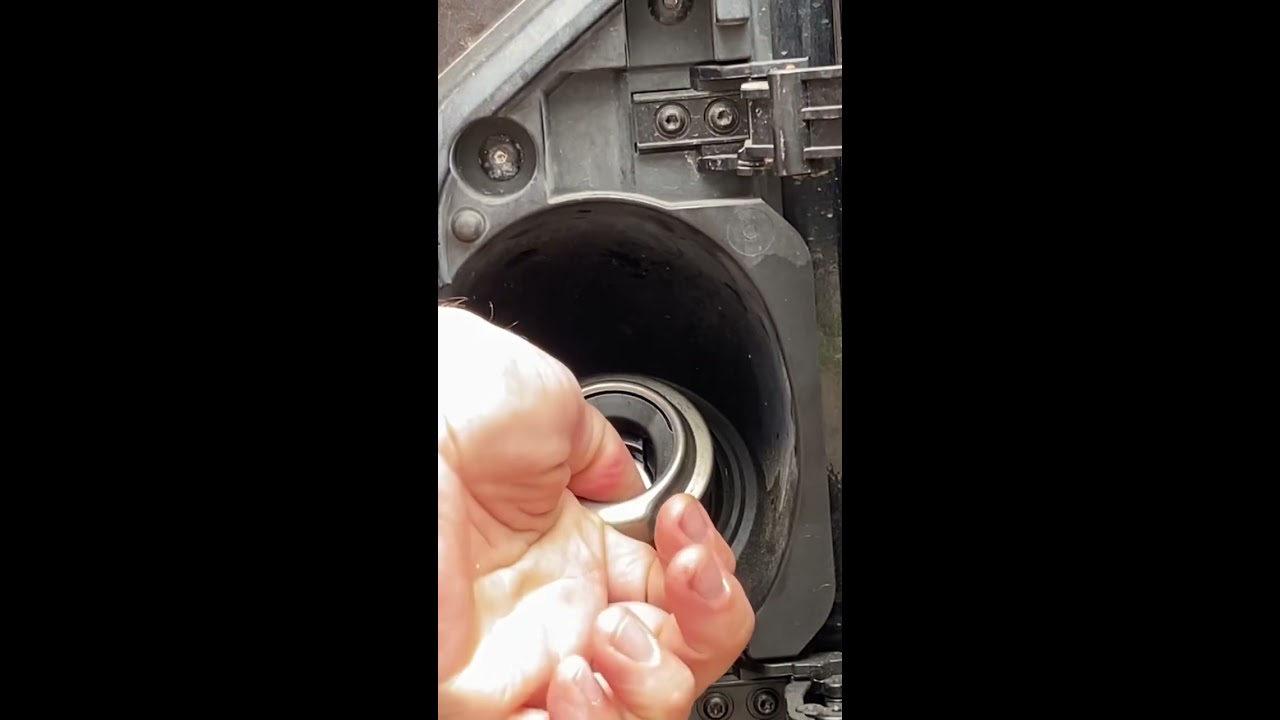How To Fill Up My Ford Van With A Fuel Can Syphon Locked Filler