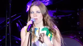 Video thumbnail of "2/3 Maggie Rogers - Falling Water @ Red Rocks Amphitheatre, Morrison, C 5/28/18"