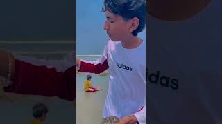 Stingray fish                                             boys be like in sea beach 🏖️😎