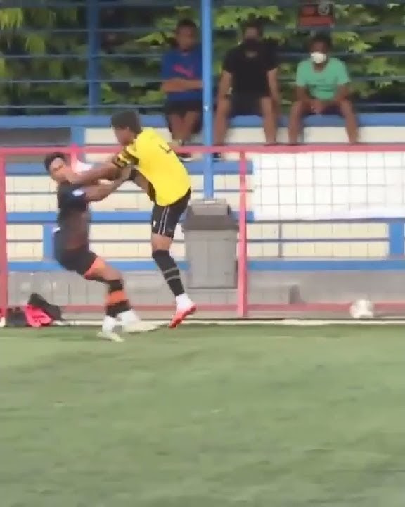 KERASSS...!!! Pertandingan Uji Coba AHHA PS PATI VS PERSIRAJA
