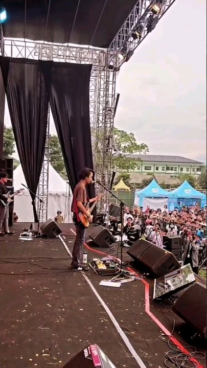 Fiersa Besari - Celengan Rindu live performance