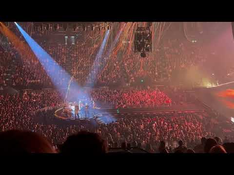 Dua Lipa -