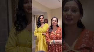 Aishwarya Khare & Smita Bansal New Reel 💙💛