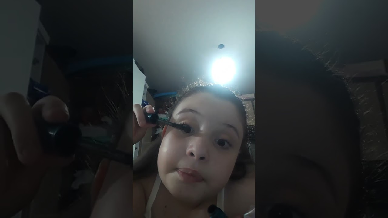 Parte 1 do arrume-se comigo( eu não postei antes porque esqueci o celular na casa da minha prima) kk