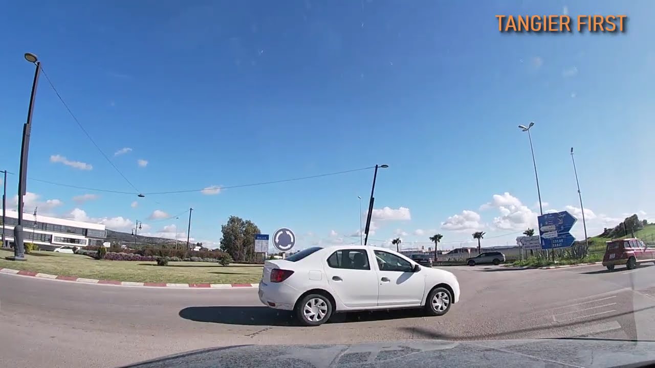 Видеоролик, документирующий обратный путь из Ахад-эль-Гарбии и Хаджар-эль-Нахля в Танжере, Марокк...