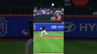 Starling Marte was FLYING around the bases on this bases-clearing triple 🌪️ #mets #mlb #speed ⚡️